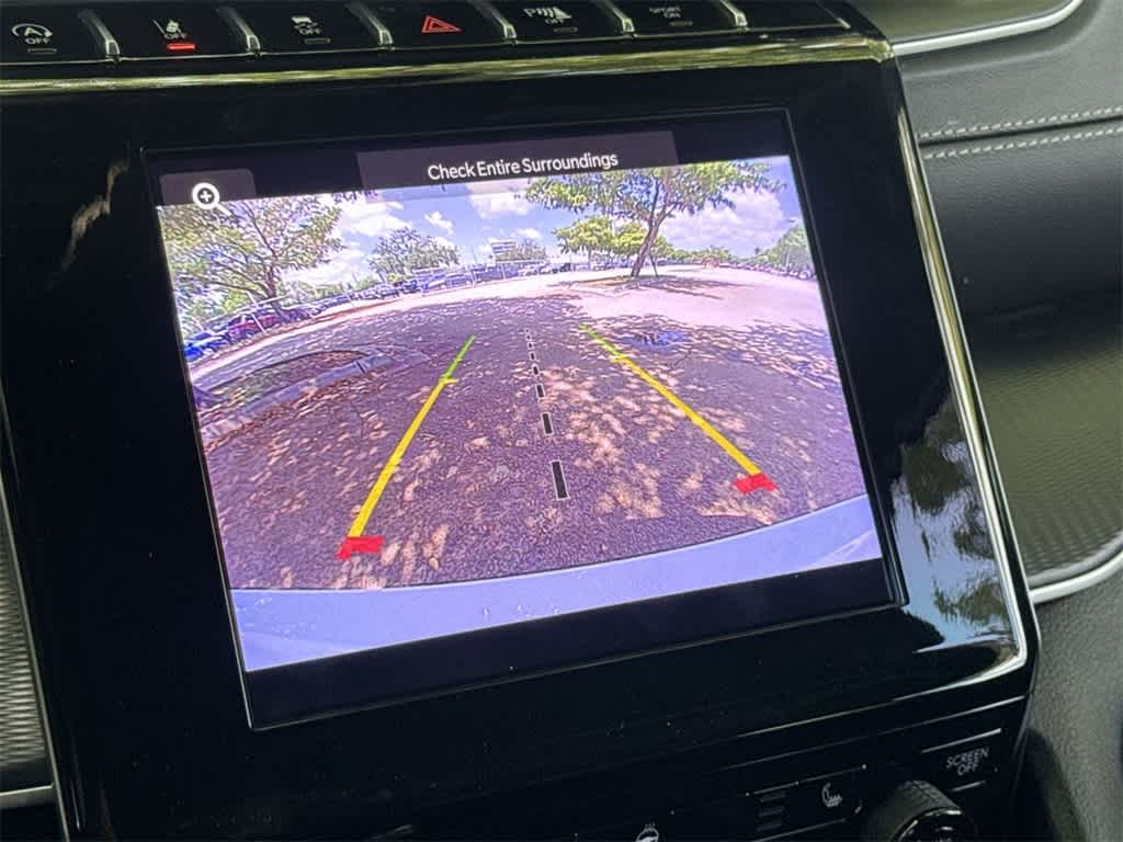 2023 Jeep Grand Cherokee Altitude photo 17