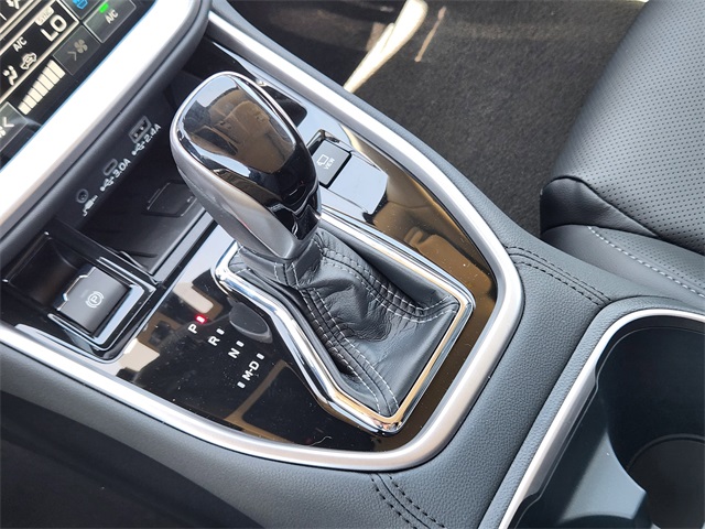 2025 Subaru Outback Touring XT photo 15