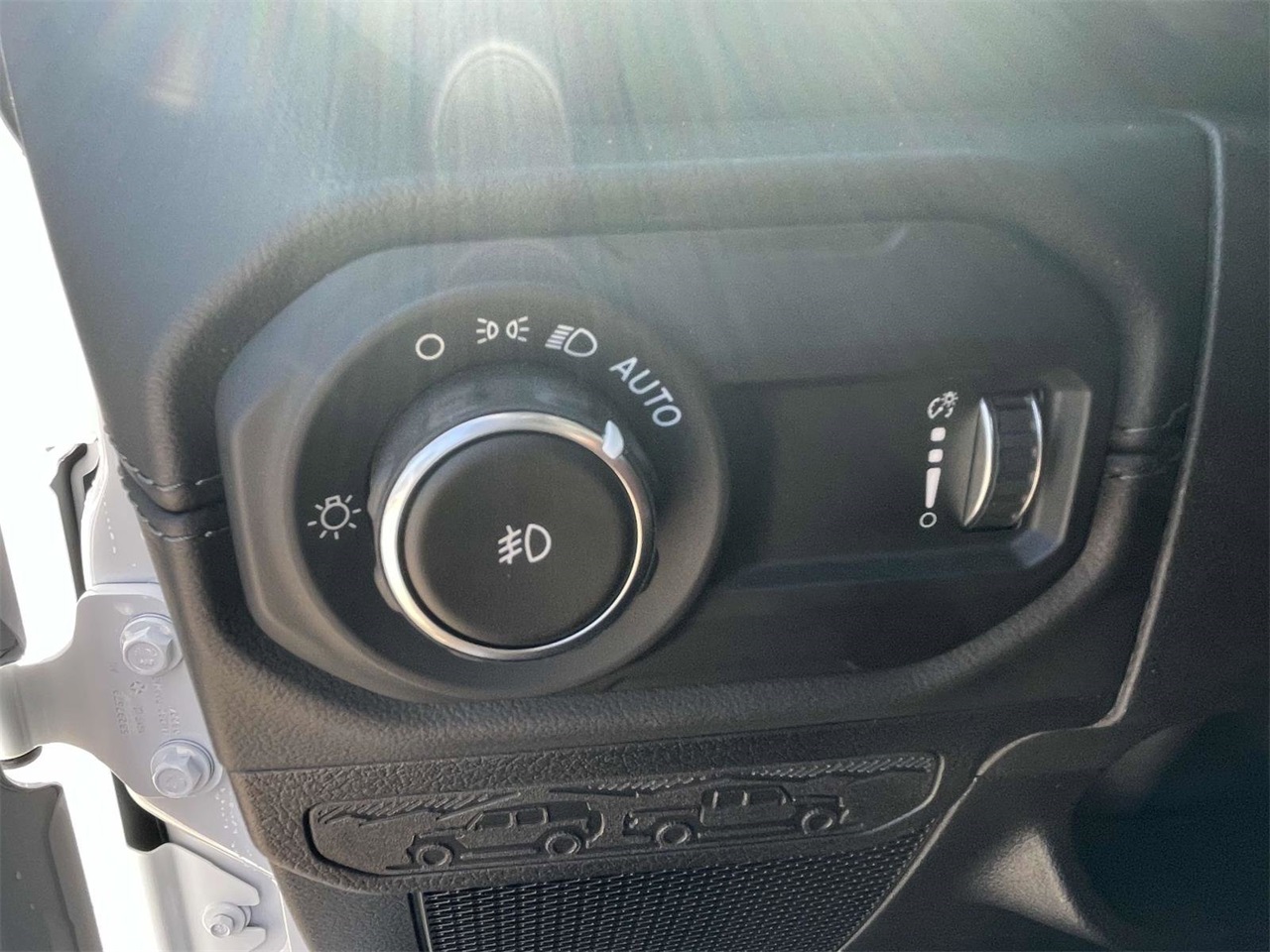 2025 Jeep Wrangler Sahara photo 11