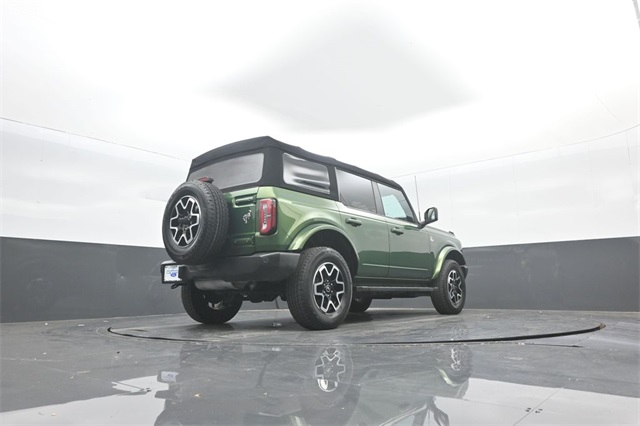 2022 Ford Bronco Outer Banks photo 26