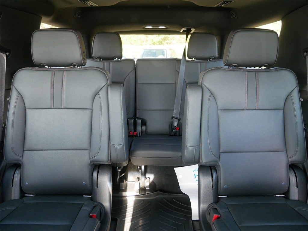 2022 Chevrolet Tahoe RST photo 18