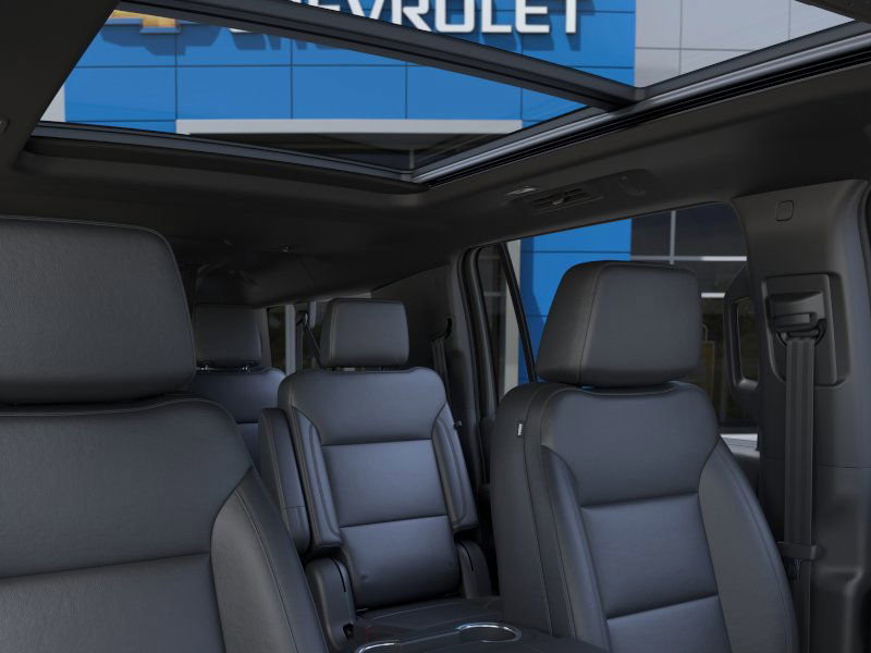 2025 Chevrolet Suburban LT photo 21