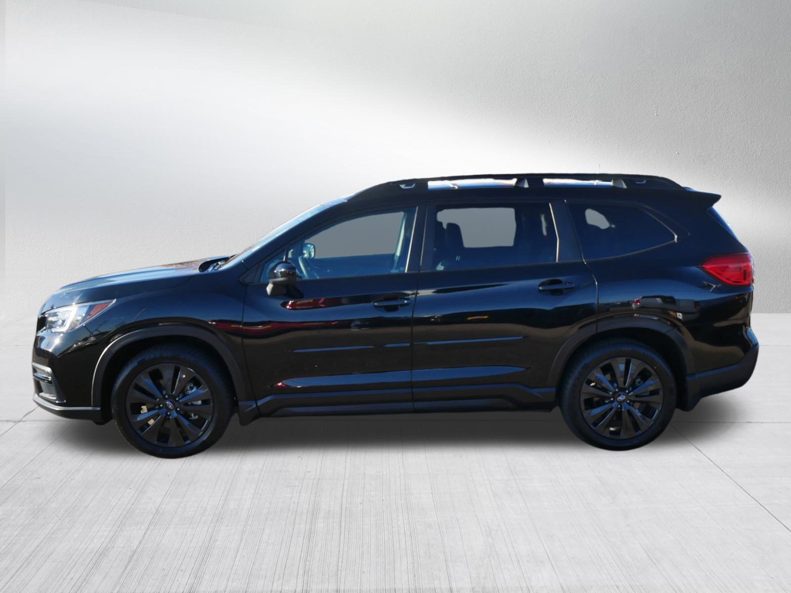 2022 Subaru Ascent Onyx Edition photo 4