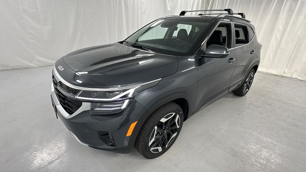2026 Kia Seltos SX photo 7