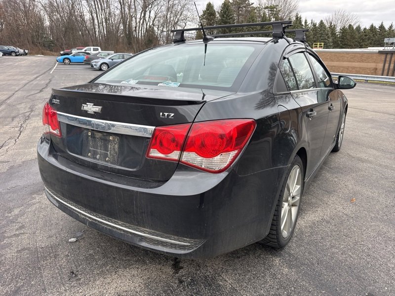 2014 Chevrolet Cruze LTZ photo 2