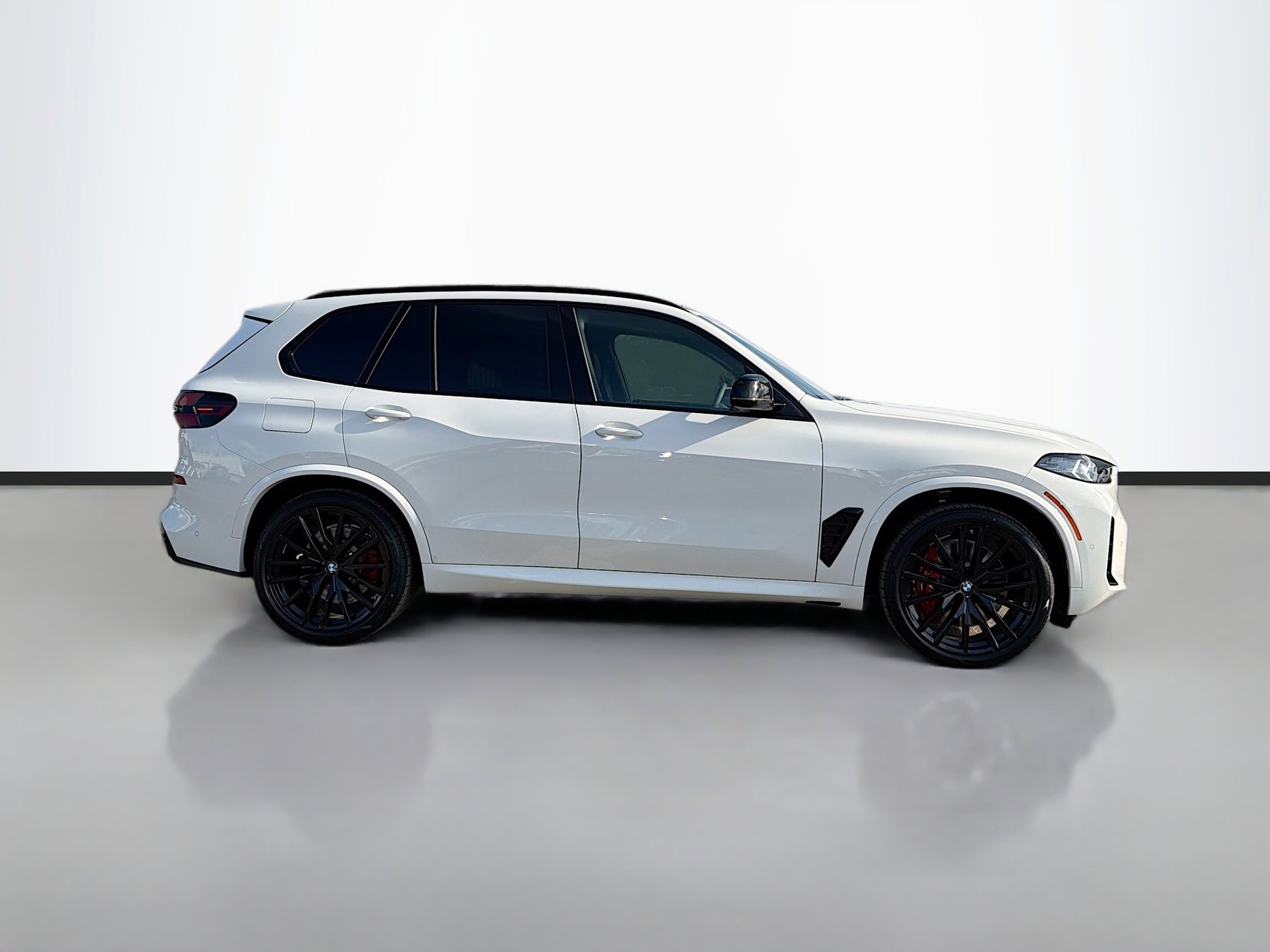 2026 Bmw X5 M60i photo 2