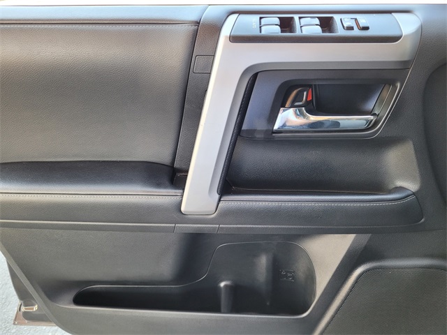 2024 Toyota 4Runner SR5 photo 21