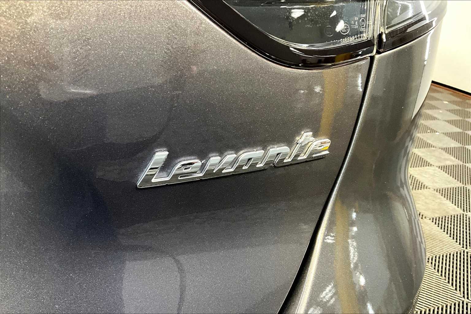 2022 Maserati Levante Modena S photo 9