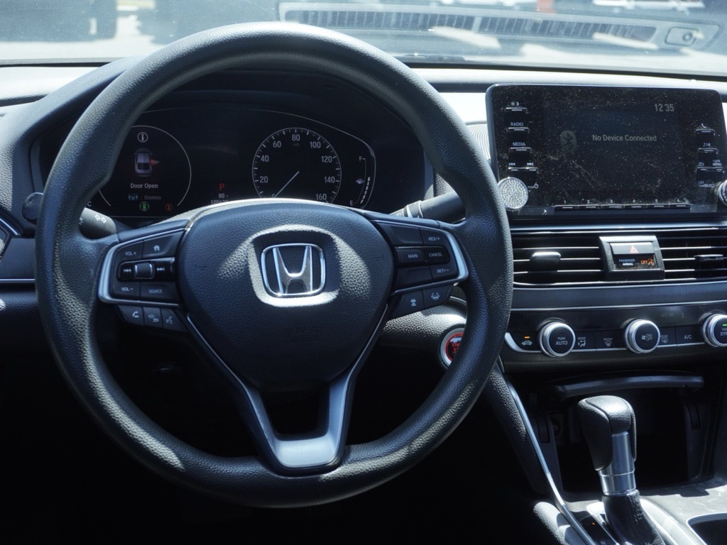 2019 Honda Accord LX photo 24