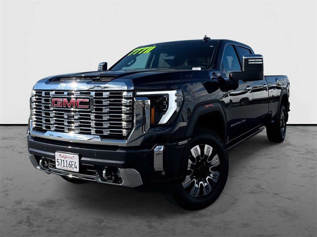 2025 GMC Sierra 2500HD Denali's photo