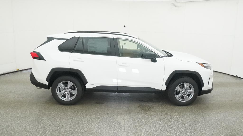 2025 Toyota RAV4 Hybrid LE photo 24
