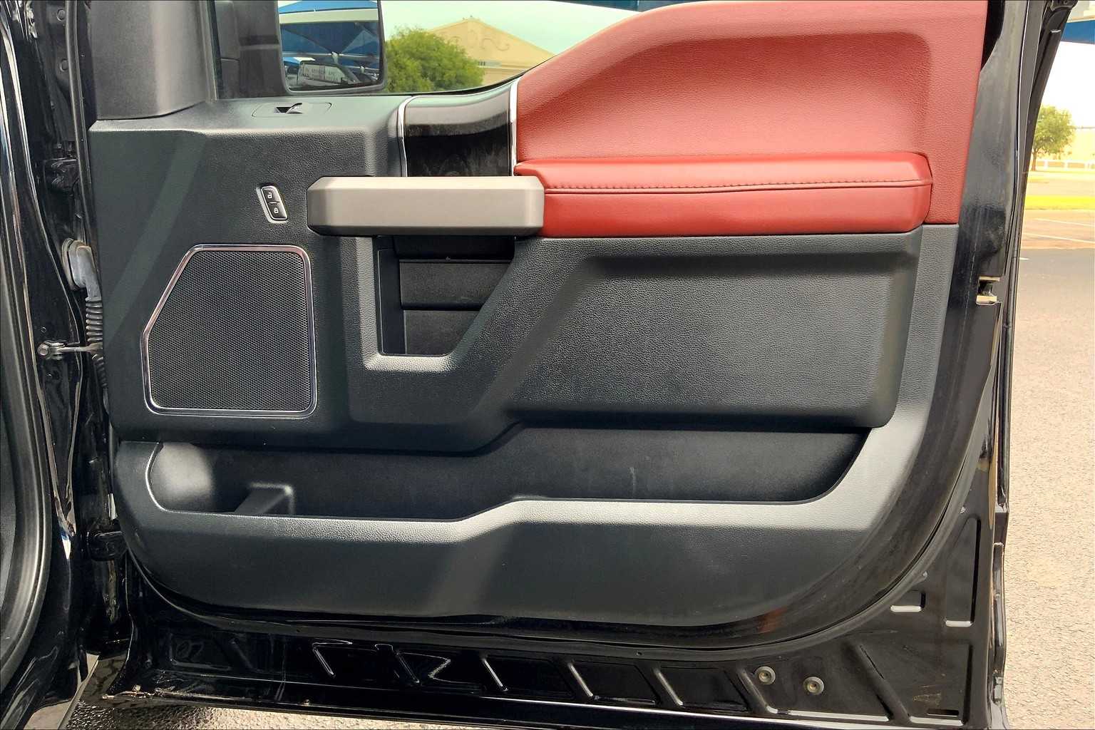 2020 Ford F-150 Platinum photo 20