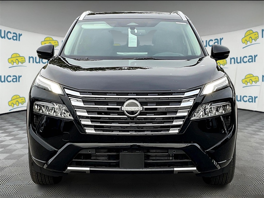 2026 Nissan Rogue Platinum photo 2