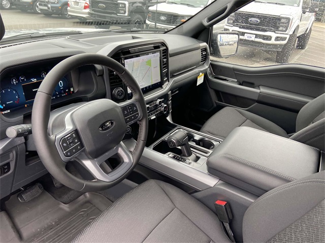 2025 Ford F-150 XLT photo 11