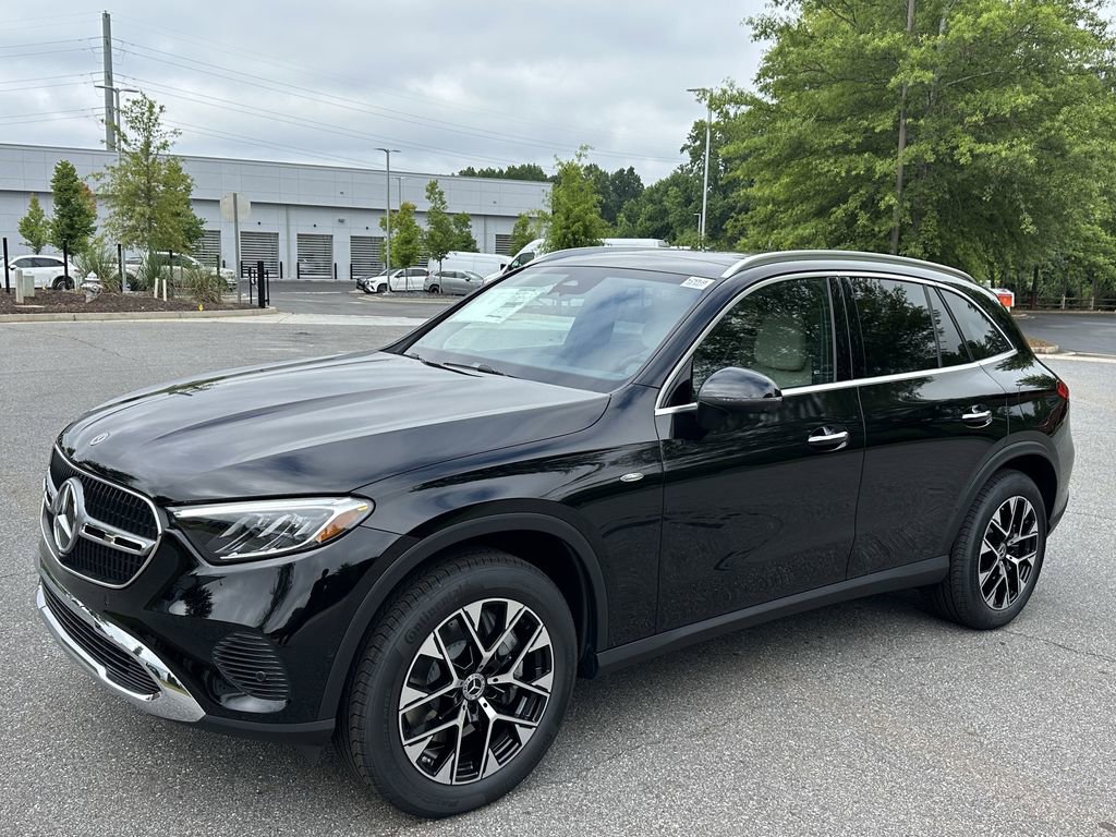 2025 Mercedes Benz GLC 350e 4MATIC photo 4