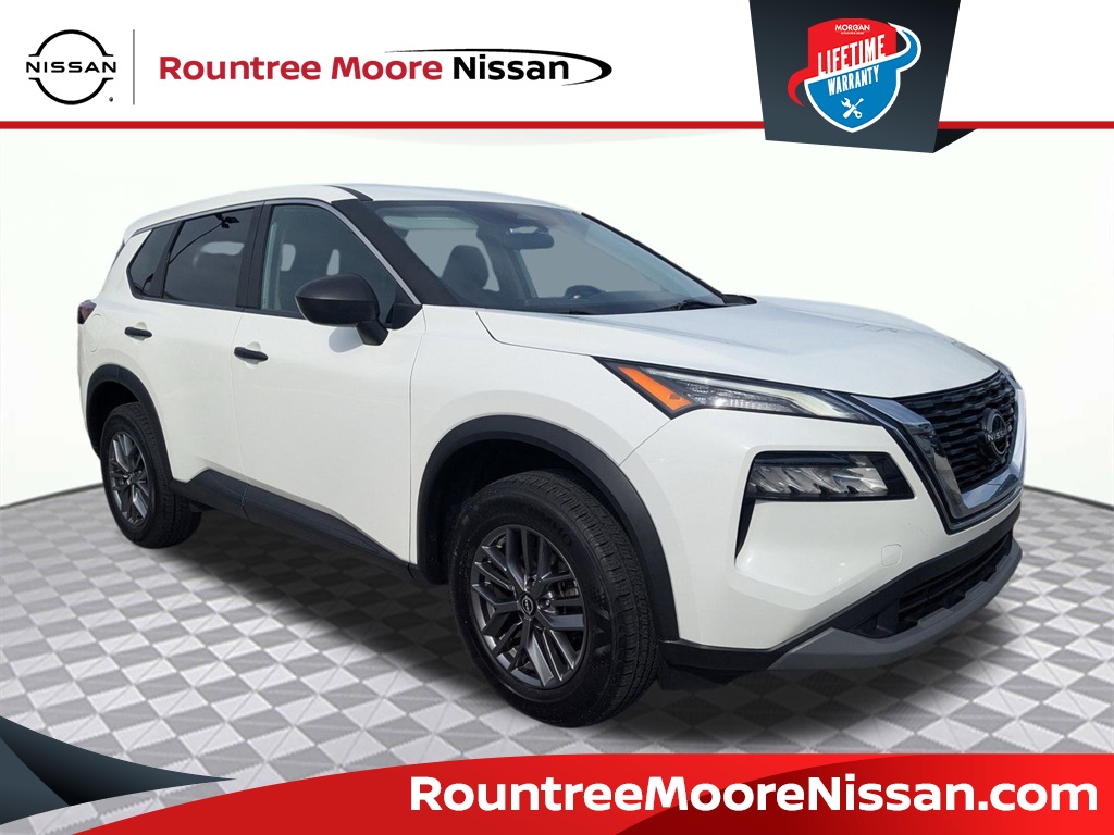2023 Nissan Rogue S's photo