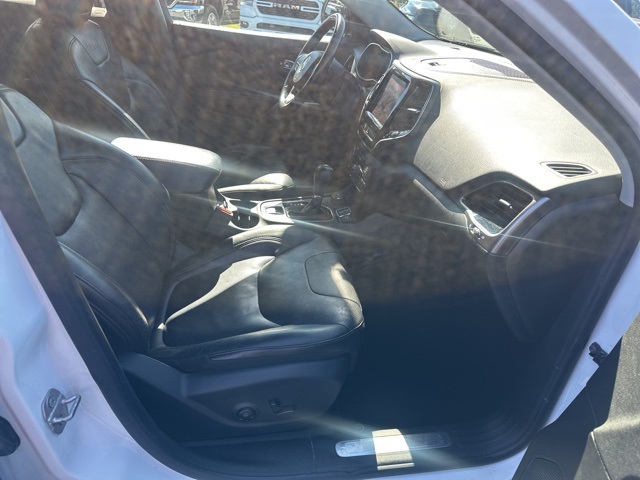 2020 Jeep Cherokee Limited photo 13