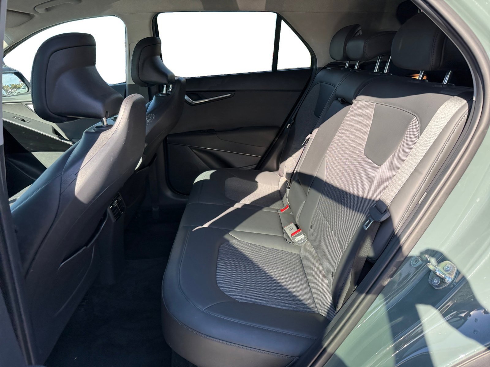 2023 Kia Niro EX photo 15