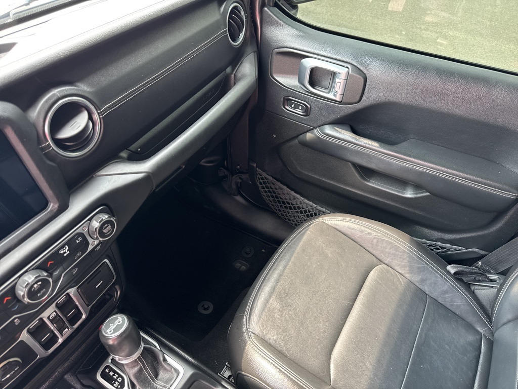 2018 Jeep Wrangler Unlimited Sahara photo 33