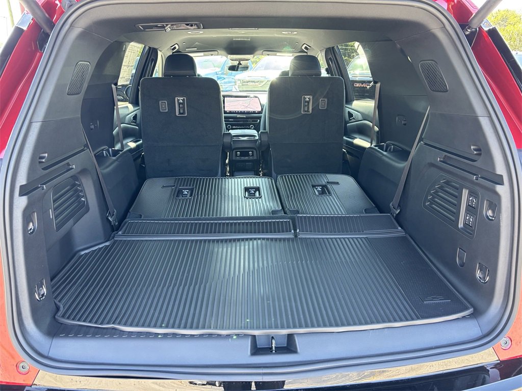 2026 Chevrolet Traverse High Country photo 15