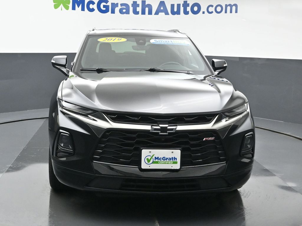 2019 Chevrolet Blazer RS photo 2