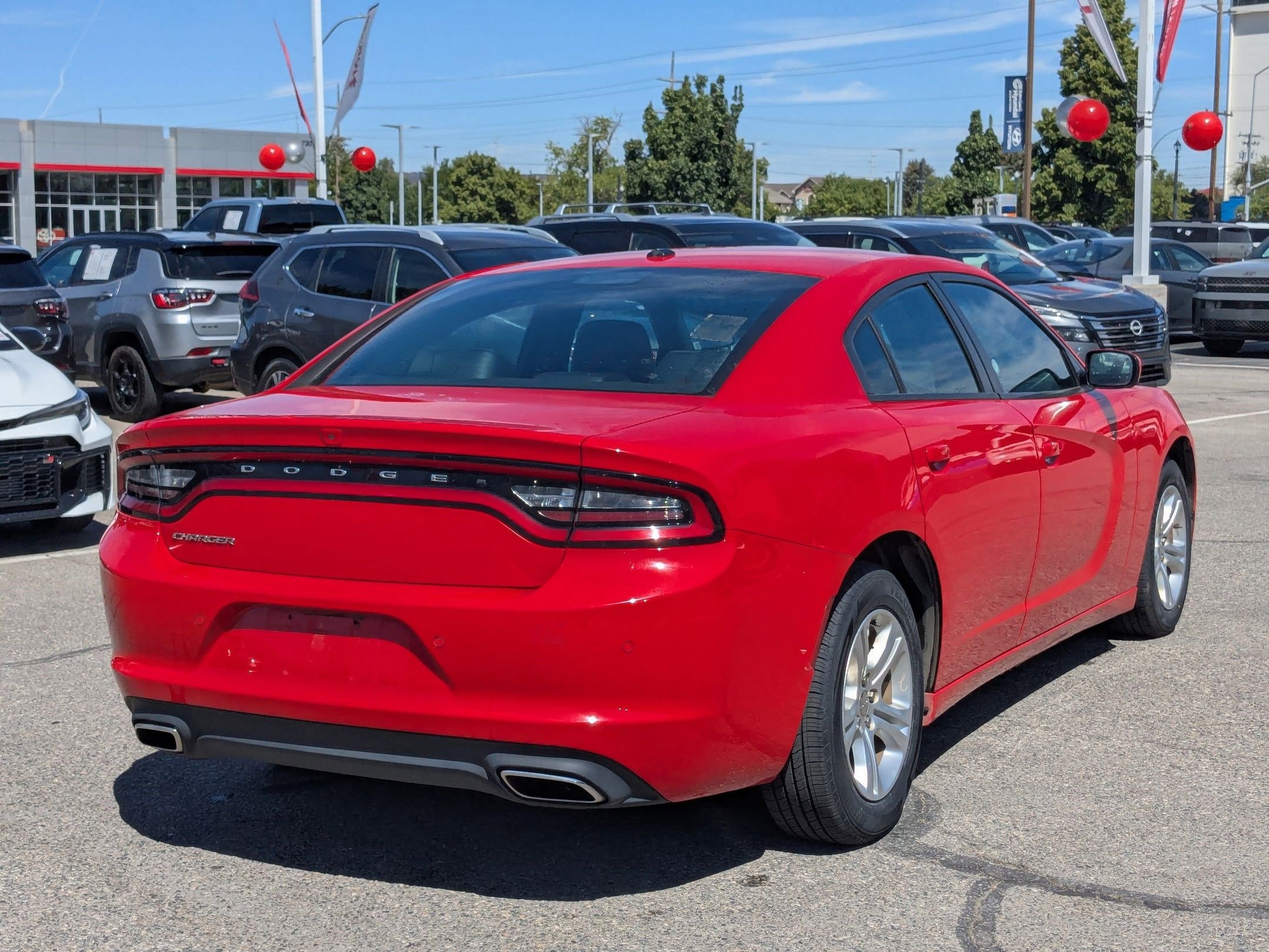 2021 Dodge Charger SXT photo 3