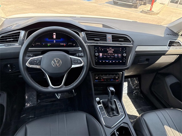 2024 Volkswagen Tiguan SE photo 6