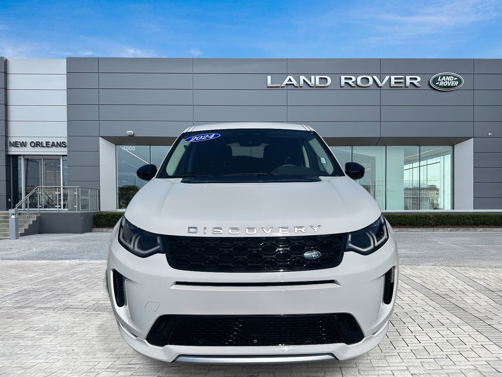 2024 Land Rover Discovery Sport S photo 4