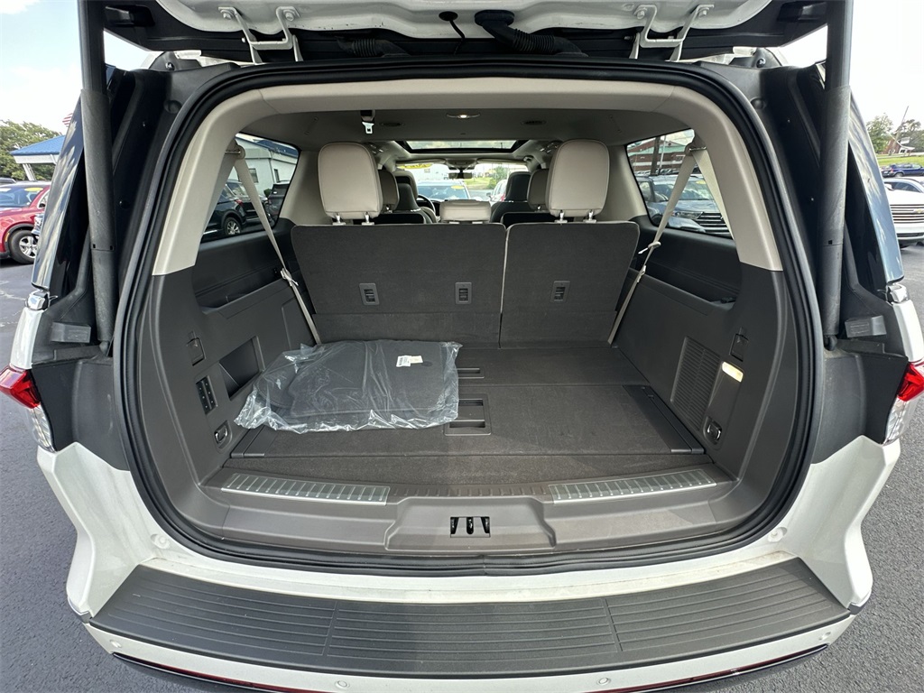 2024 Lincoln Navigator L Reserve photo 23