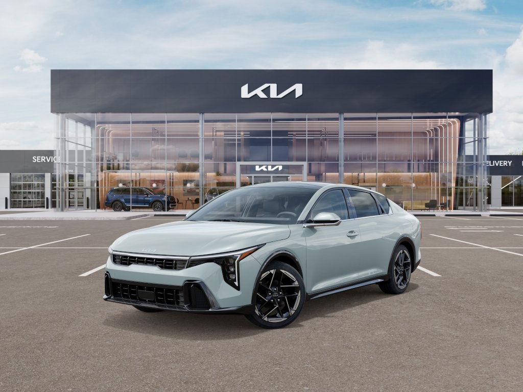 2025 Kia K4 GT-Line photo 6