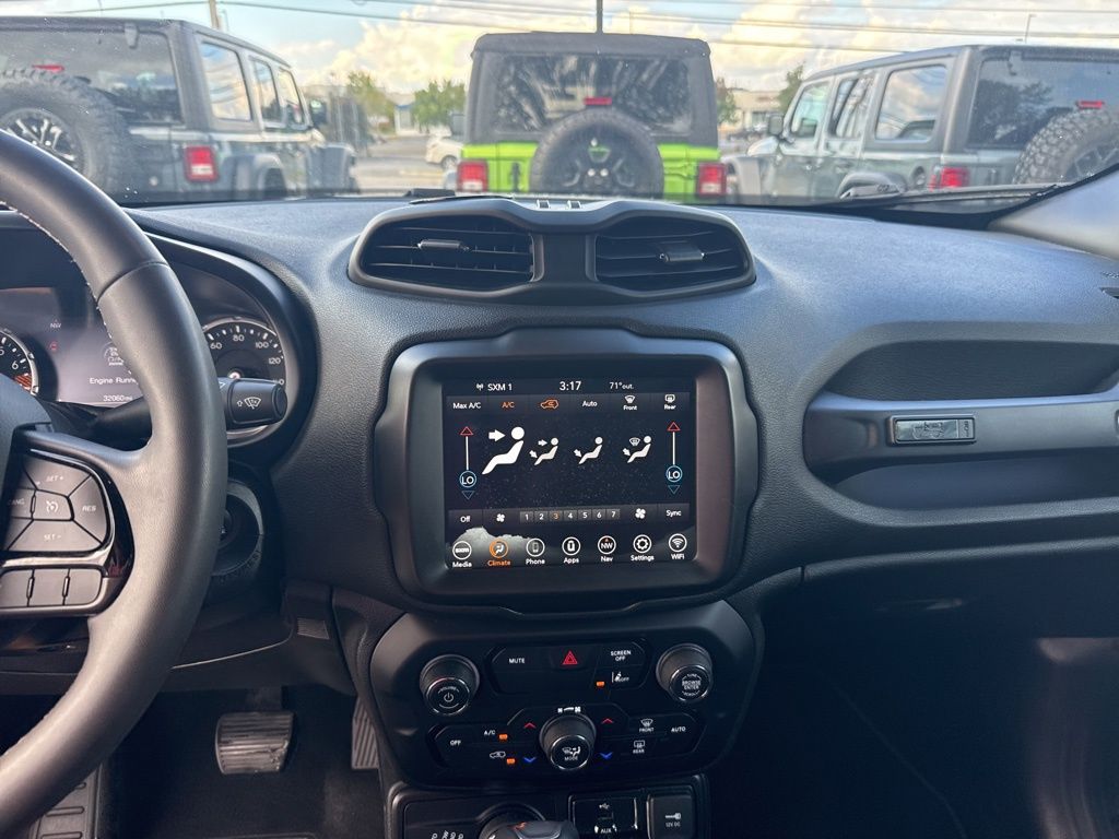 2021 Jeep Renegade Latitude photo 22