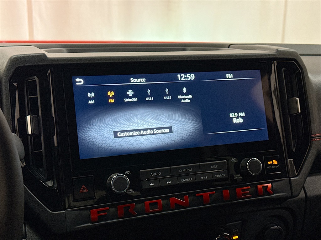 2025 Nissan Frontier PRO-4X photo 24