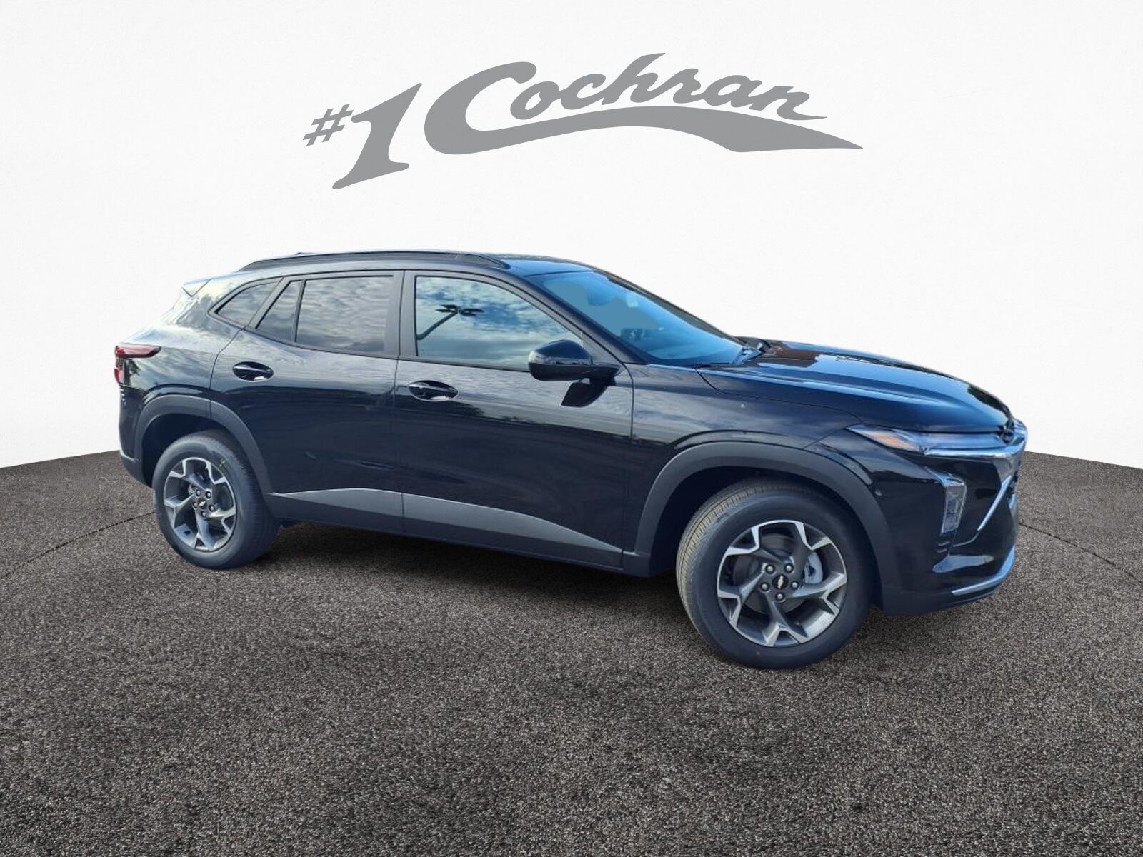 2025 Chevrolet Trax LT photo 2