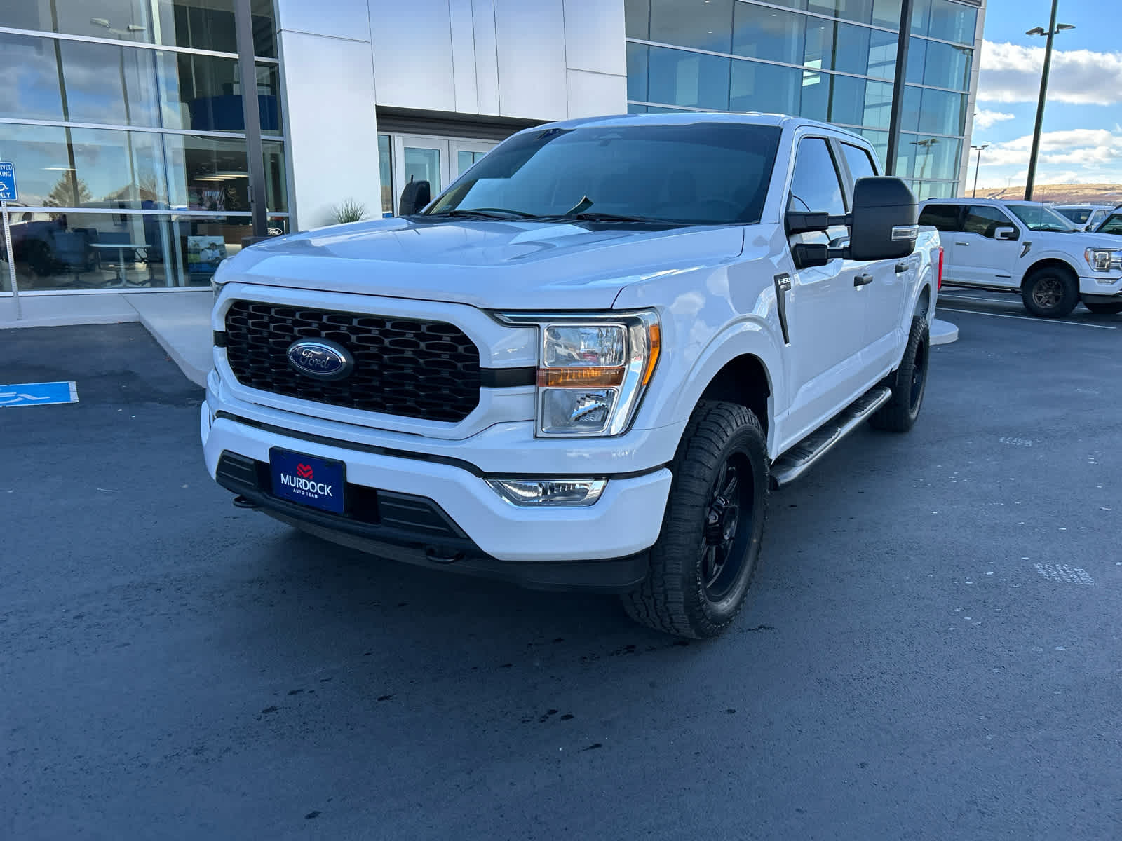 2022 Ford F-150 XL photo 2