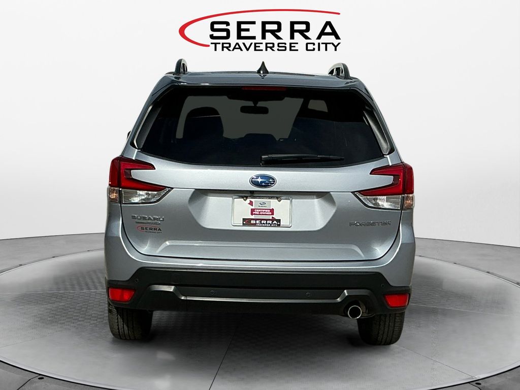 2024 Subaru Forester Limited photo 4