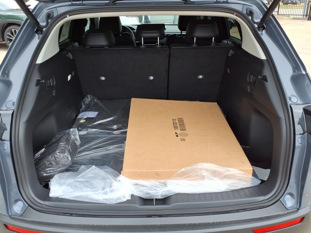 2025 Mazda CX-50 Preferred photo 17