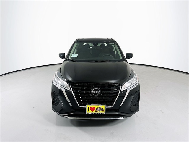 2024 Nissan Kicks S photo 2