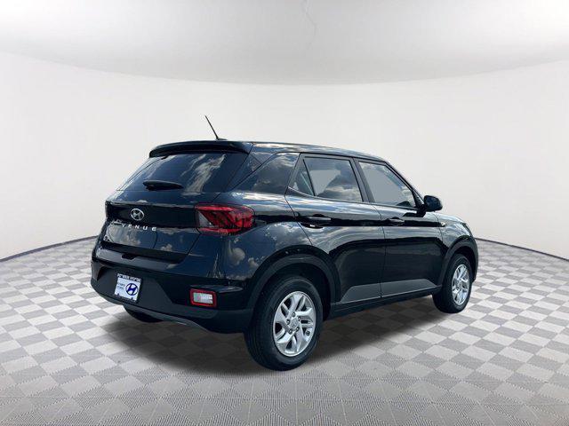 2025 Hyundai Venue SE photo 4
