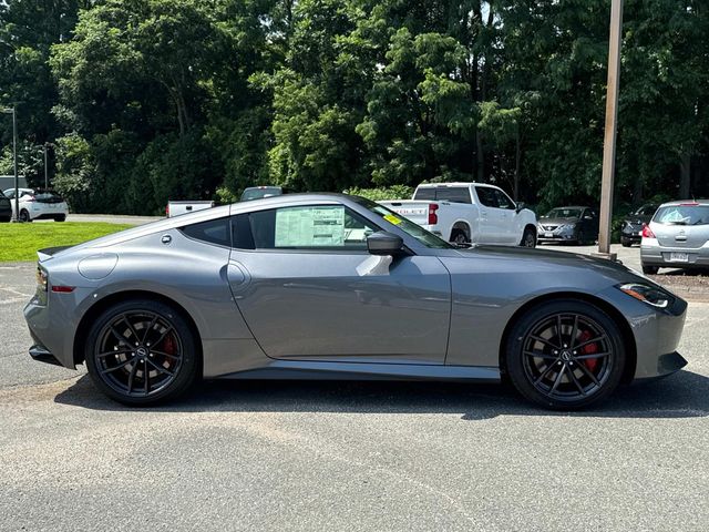 2025 Nissan Z Performance photo 2