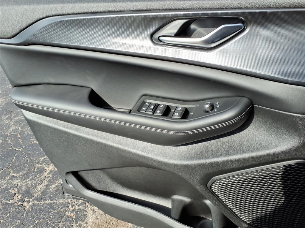 2025 Jeep Grand Cherokee Altitude X photo 2