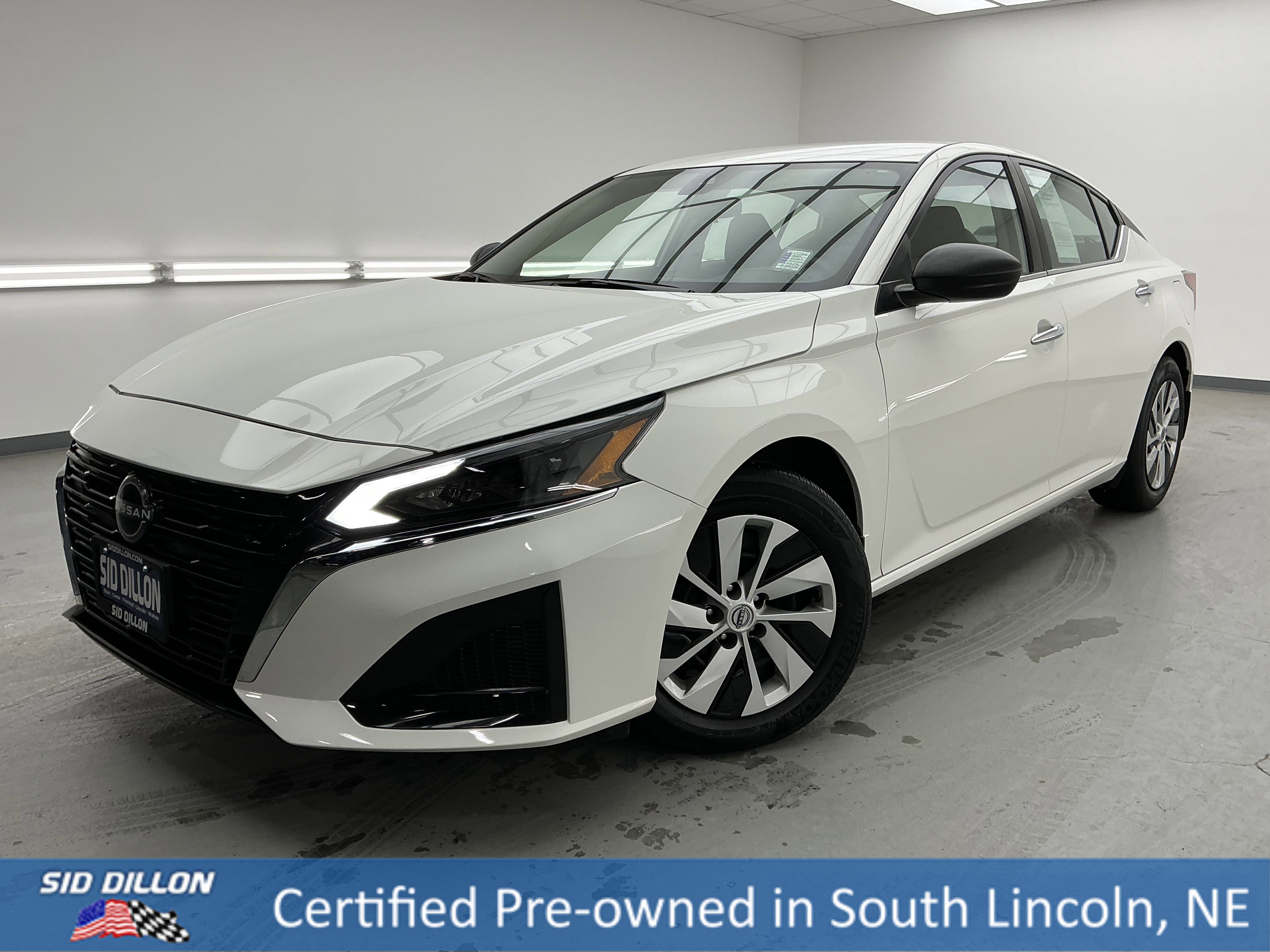 2024 Nissan Altima S's photo