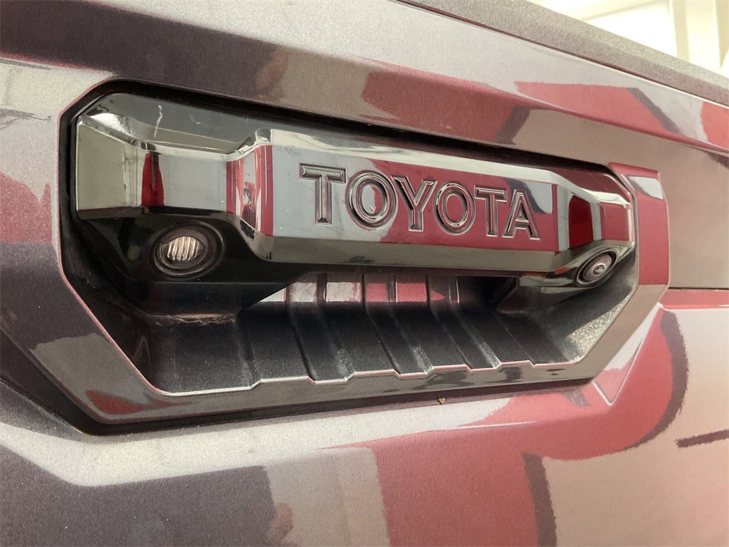 2022 Toyota Tundra SR5 CrewMax photo 5