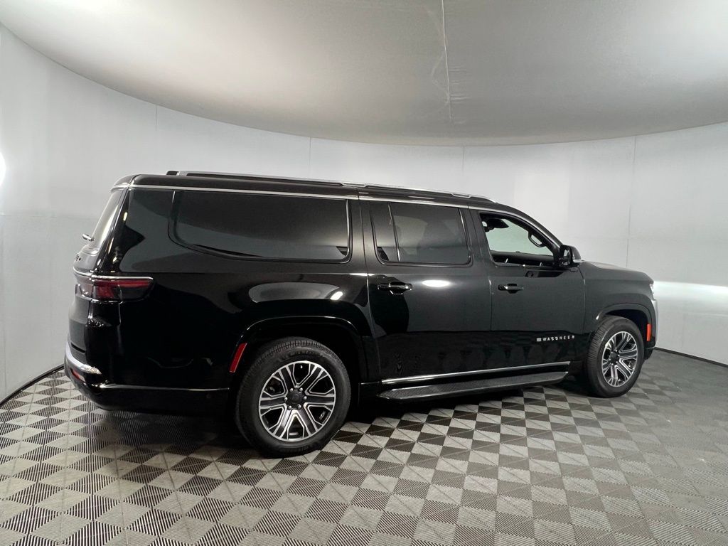 2023 Jeep Wagoneer L Base photo 4