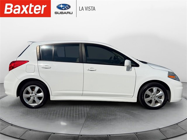 2011 Nissan Versa SL photo 8
