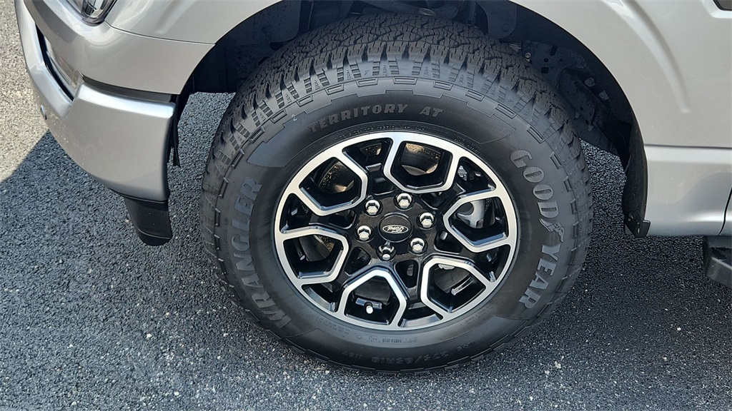 2023 Ford F-150 Lariat photo 9