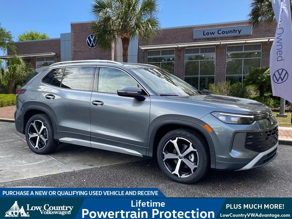 2026 Volkswagen Tiguan SE's photo