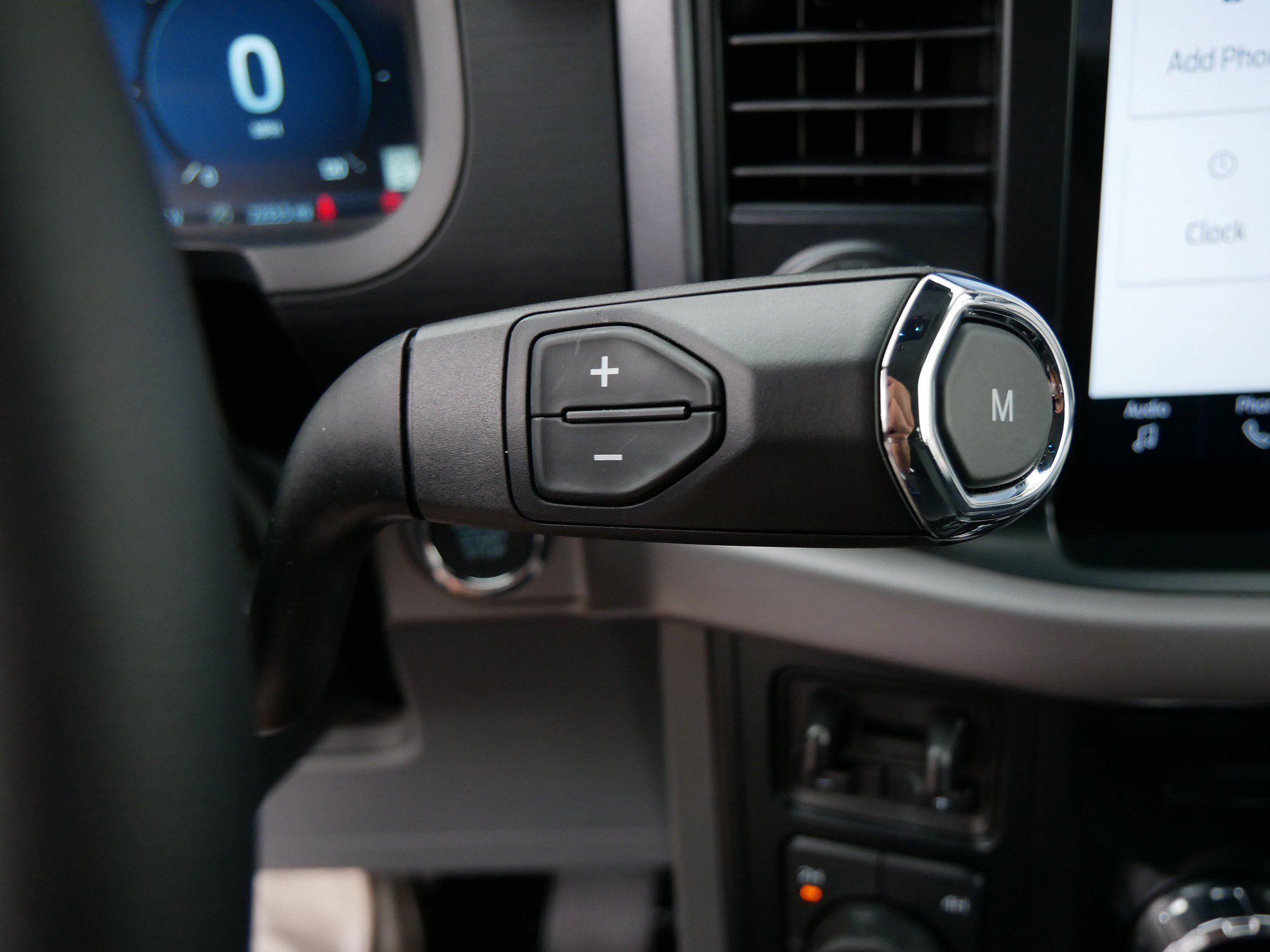 2024 Ford F-150 XLT photo 24