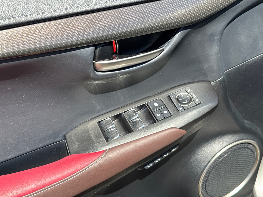 2018 Lexus NX 300h Luxury photo 27