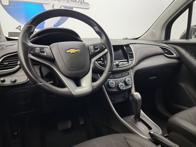 2022 Chevrolet Trax LT photo 14