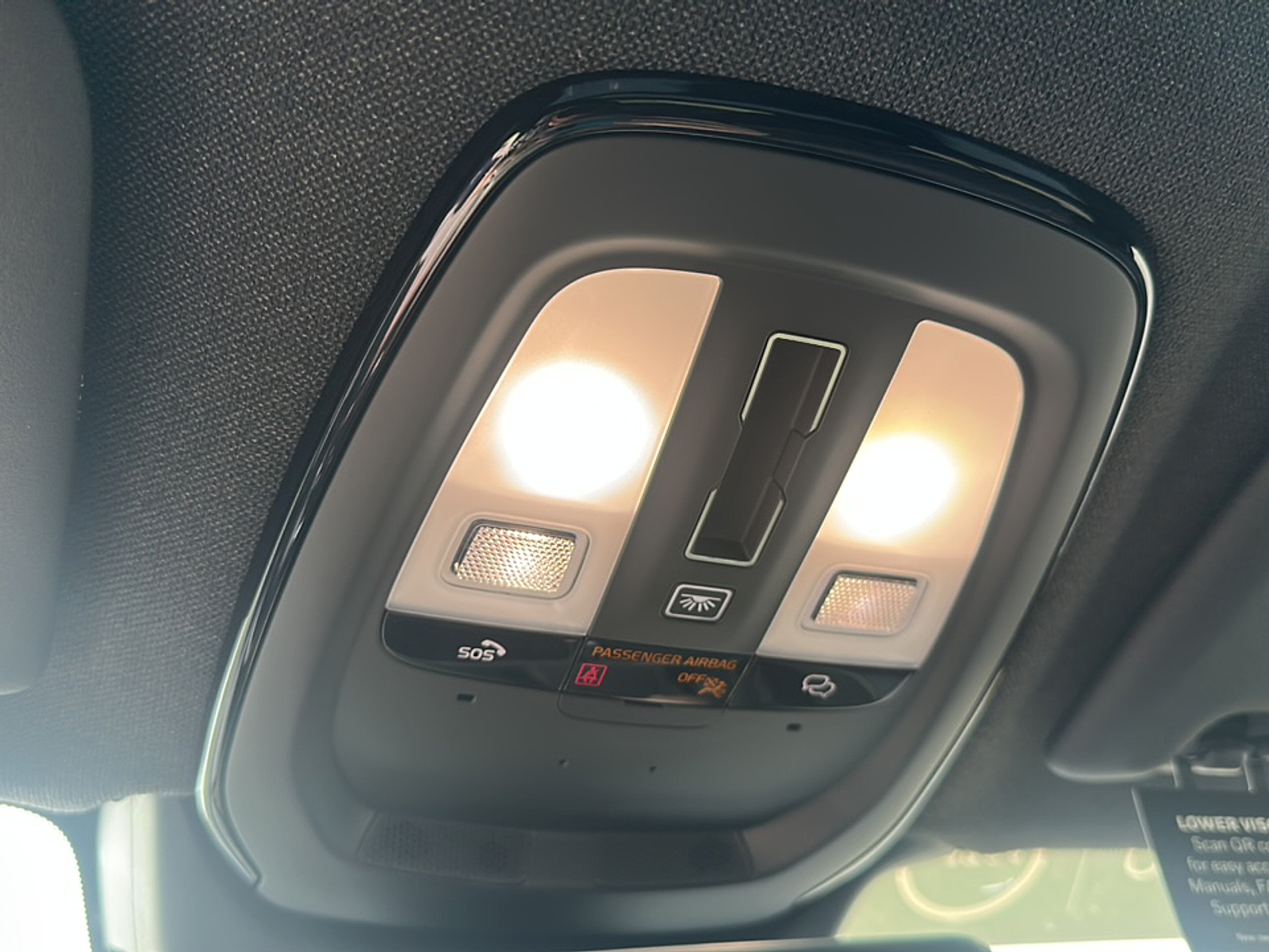 2023 Volvo XC40 Recharge Twin Motor AWD Ultimate photo 16